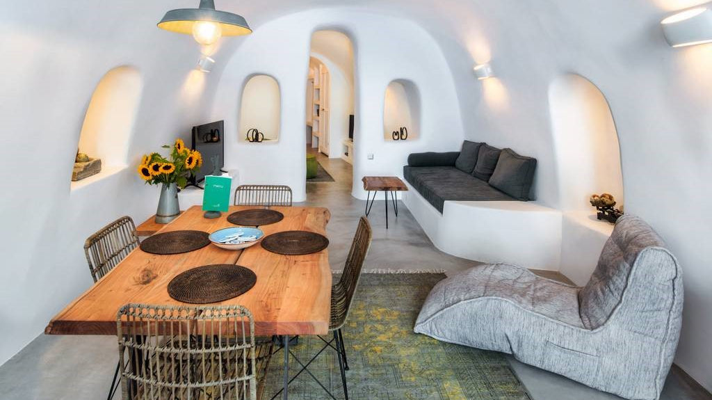 Alexi’s Place (Santorini) adds the designer touch. Ambient Lounge's soft makeover to unique AirBnb accommodation.
