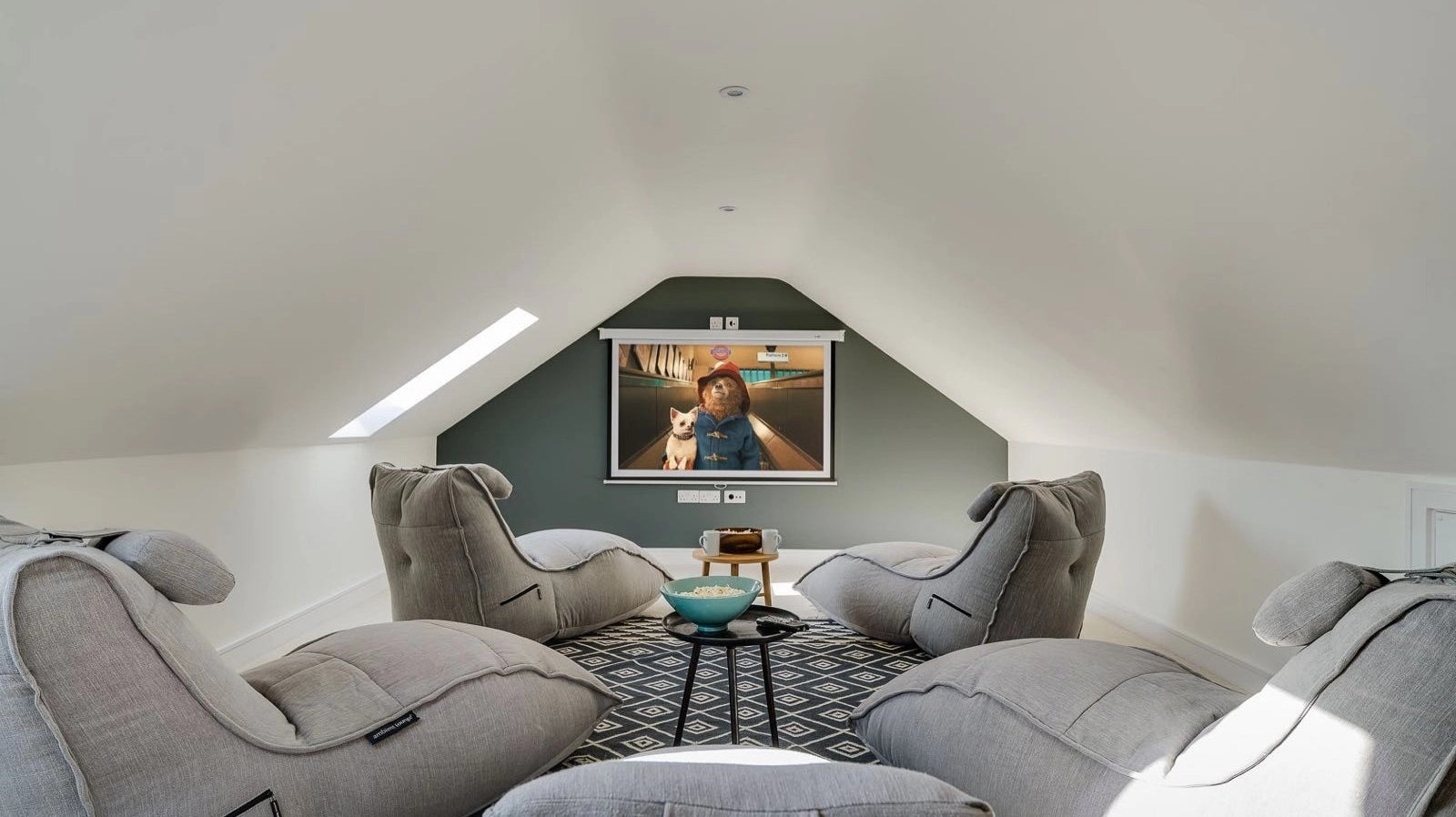 UK home cinema project design – the secret of a gold class lifestyle