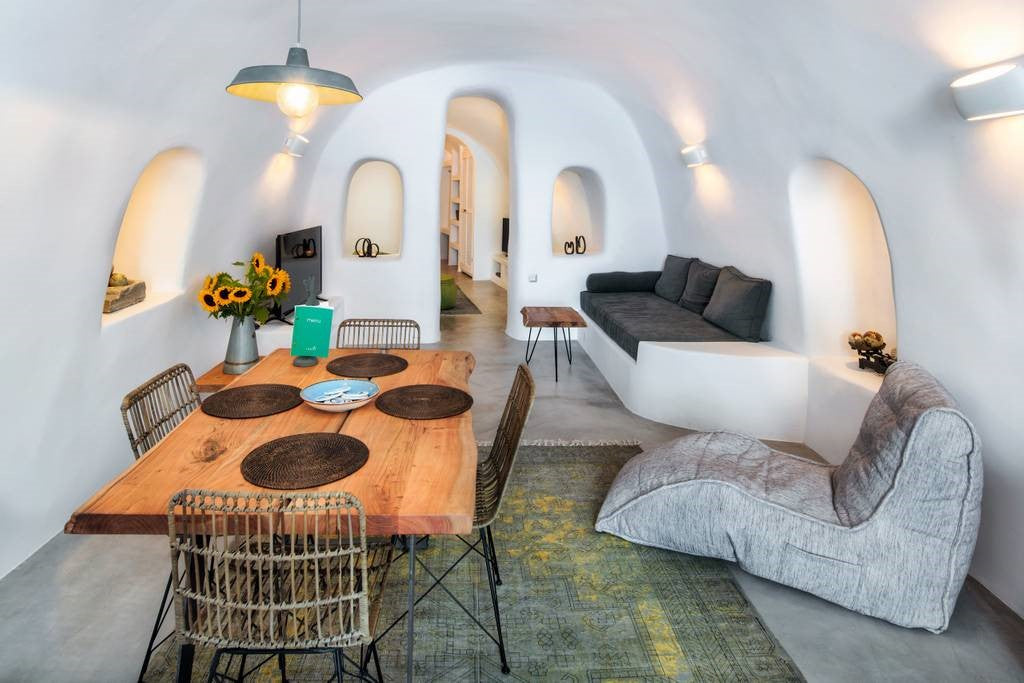 Alexi’s Place (Santorini) adds the designer touch. Ambient Lounge's soft makeover to unique AirBnb accommodation.