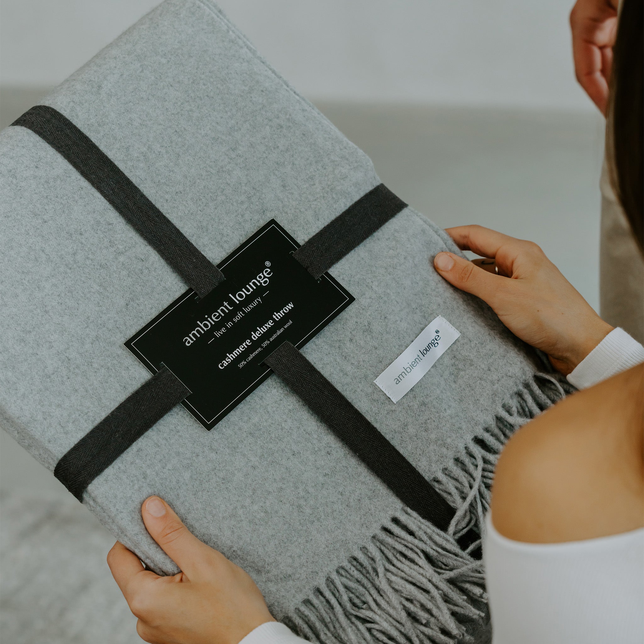 Merino Wool & Cashmere Luxury Throw